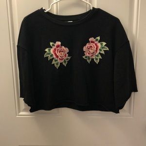 Black sweater short sleeved crop top with flowers